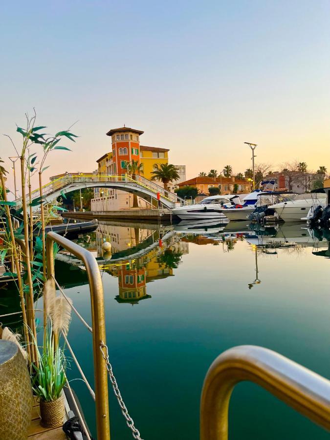 Escale Royale Frejus Fréjus Exterior foto
